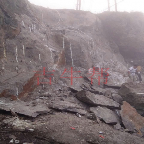 河北某建設(shè)公司邊坡處理工程